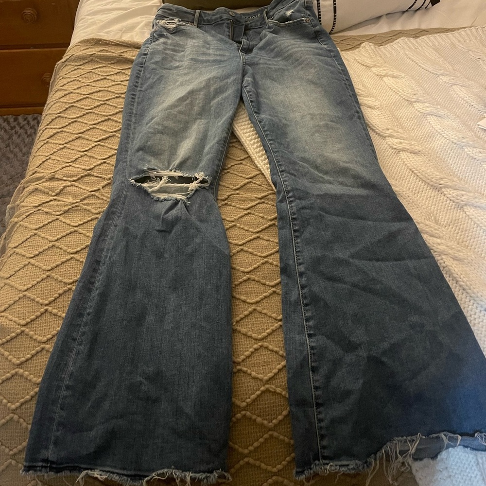 American Eagle Flare Ripped Jean